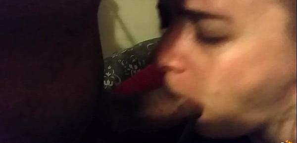  Blowjob in the morning when she waked up